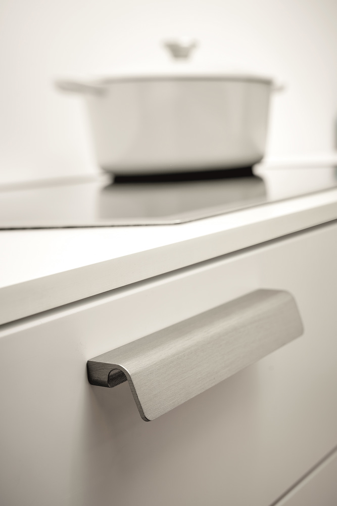 Furnipart – Fringe – greb i Aluminium Inox look CC160mm L170mm B30,4mm