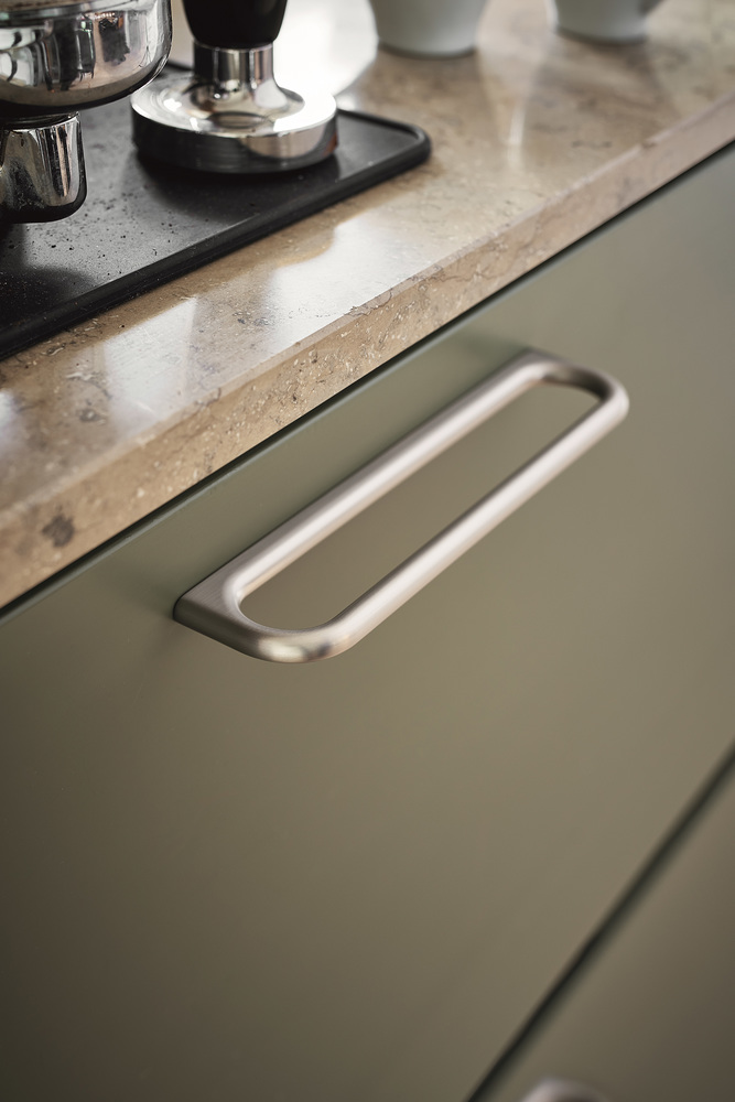 Furnipart – Luck Handle – greb i zink inox look CC160mm L178,5mm B8mm H40mm