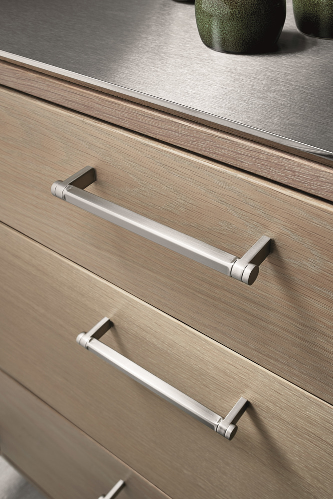 Furnipart – Torch – greb i zink inox look CC160mm L177mm B13,3mm H36,6mm