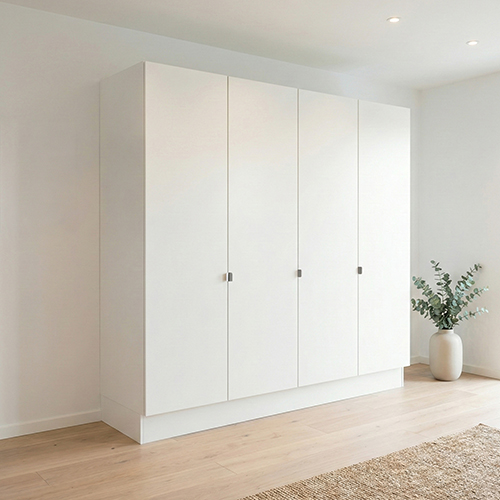 Garderobeskab med 4 låger i hvid 240 cm fra Kitchn med Plano Hvid front